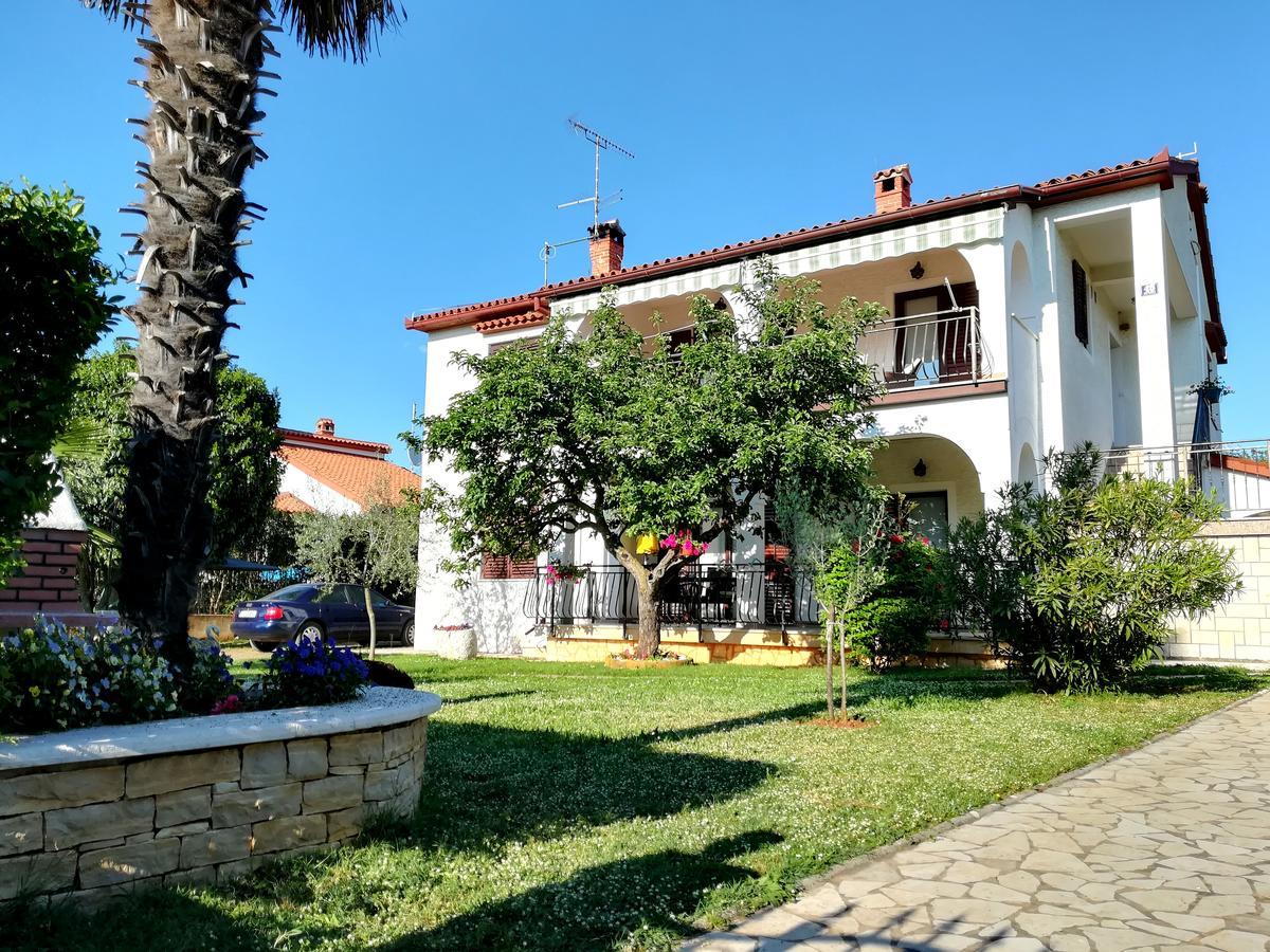 Villa Nina Porec Exterior photo